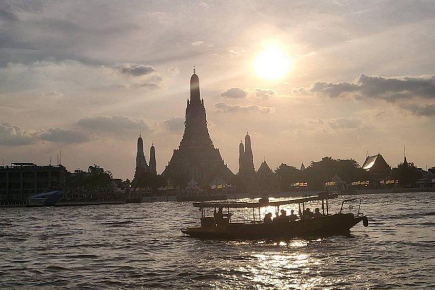 Chao Phraya River & Wat Arun 4