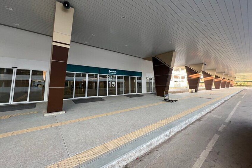 Meeting point, Exsit gate number 15. 5