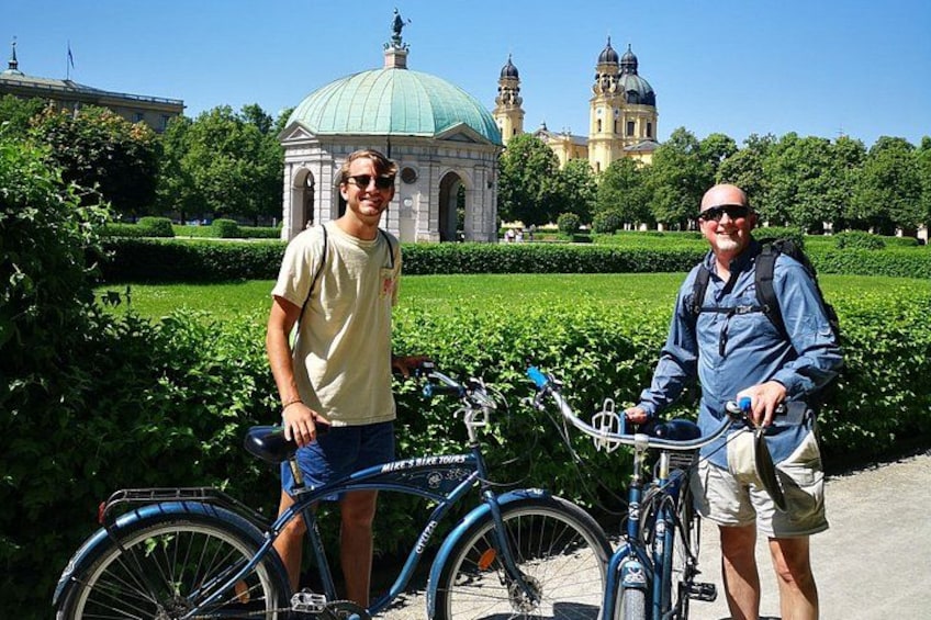 Many photo opportunities to be had on our bike tour. 2