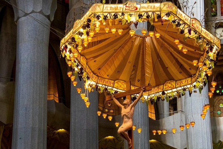 Park Guell and Sagrada Familia Tour with Skip the Line Tickets 4