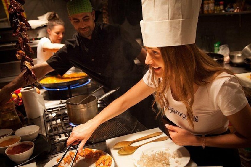 Barcelona Interactive Spanish Cooking Experience 1