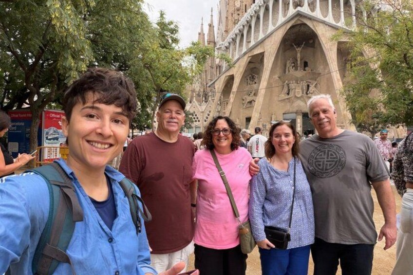 Sagrada Familia and Park Guell Private Barcelona Tour 1