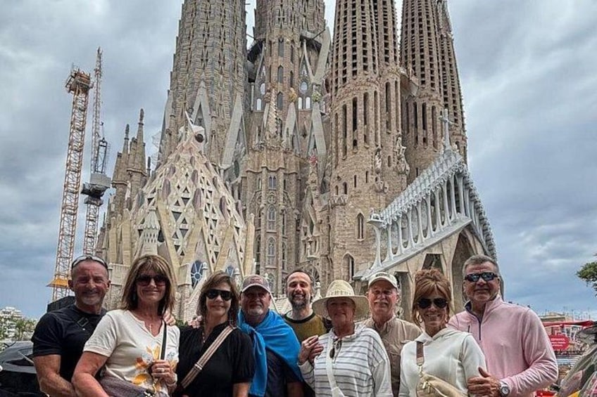 Sagrada Familia and Park Guell Private Barcelona Tour 3