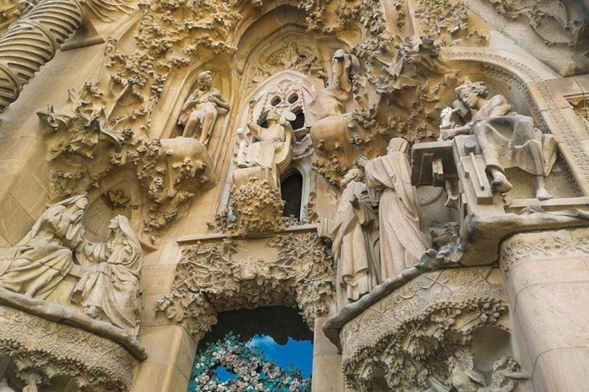 Sagrada Familia - Gaudi's tour 2