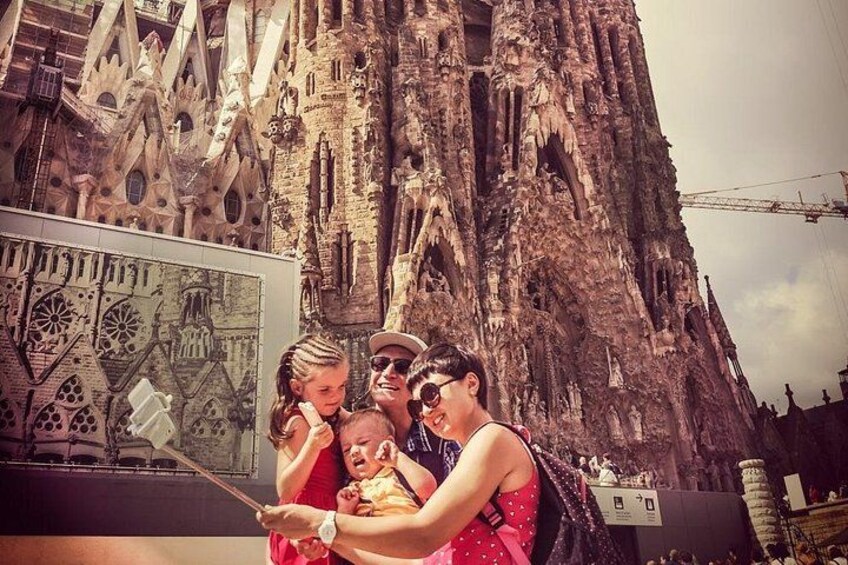 Sagrada Familia -Gaudi's tour 3