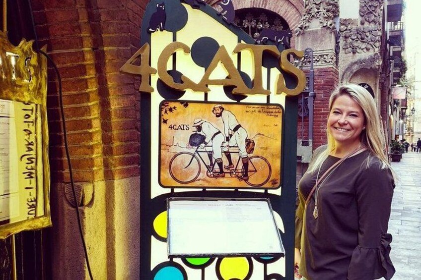 Els 4 gats - Gaudi's tour 5