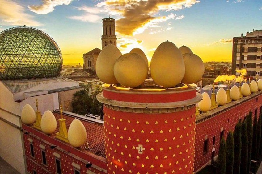 Dali Museum & Cadaques Small Group Tour with Hotel pick-up 3