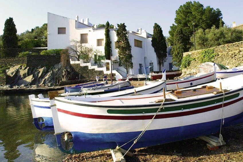 Dali Museum & Cadaques Small Group Tour with Hotel pick-up 2