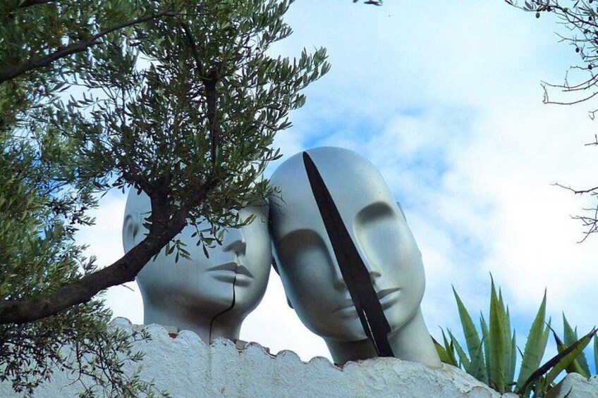Private Dali Museuhttps://media-cdn.tripadvisor.com/media/attractions-splice-spp-720x480/0b/18/7a/f3.jpgm, Cadaques and Portligat 2