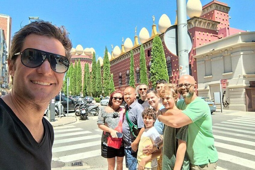 Dali Museum & Cadaques Small Group Tour with Hotel pick-up 3