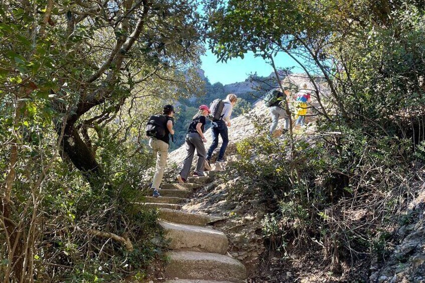 Montserrat Mountain Hiking Tour to Sant Jeroni, Small Group 3