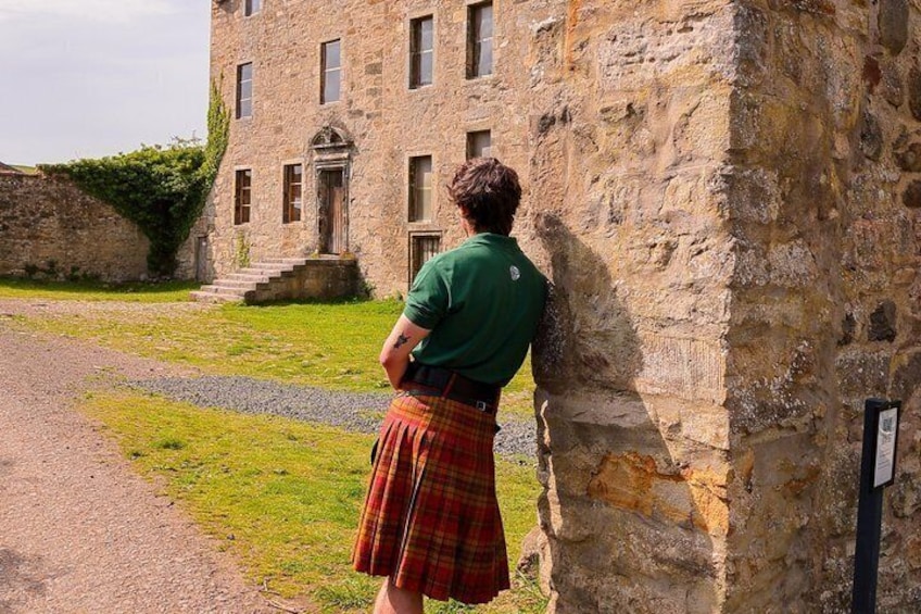 Edinburgh: The Outlander, Palaces & Jacobites Tour 2