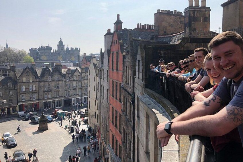 Let me show you around the most beautiful city in the world (it's always sunny here I promise..!!) 3