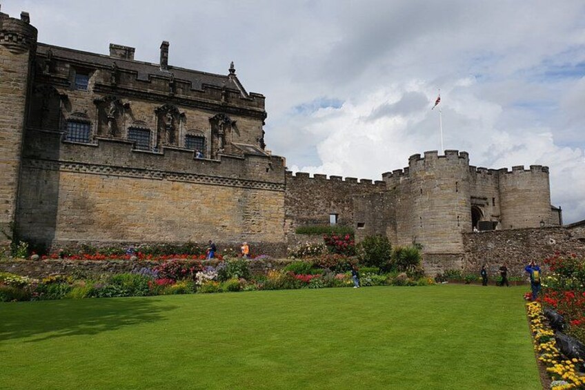 Kelpies, Loch Lomond and Stirling Castle, Private Day Tour 3