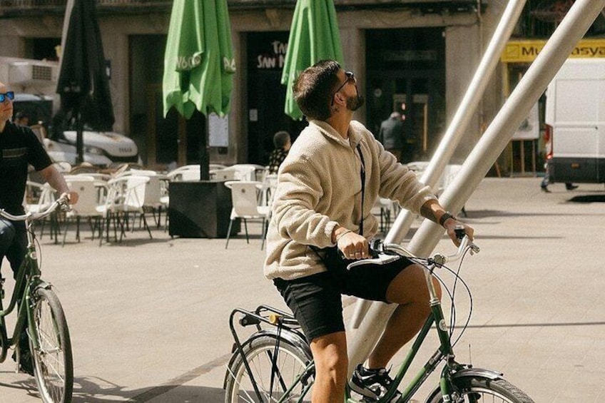 Barcelona 3-hour Bike or E-Bike Tour: Highlights and Hidden Gems 2