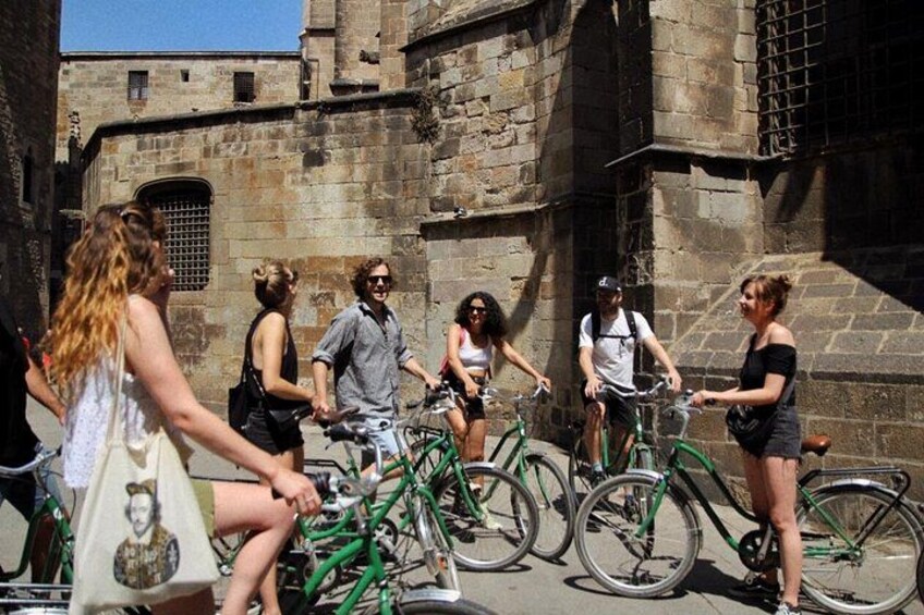 Barcelona 3-hour Bike or E-Bike Tour: Highlights and Hidden Gems 2
