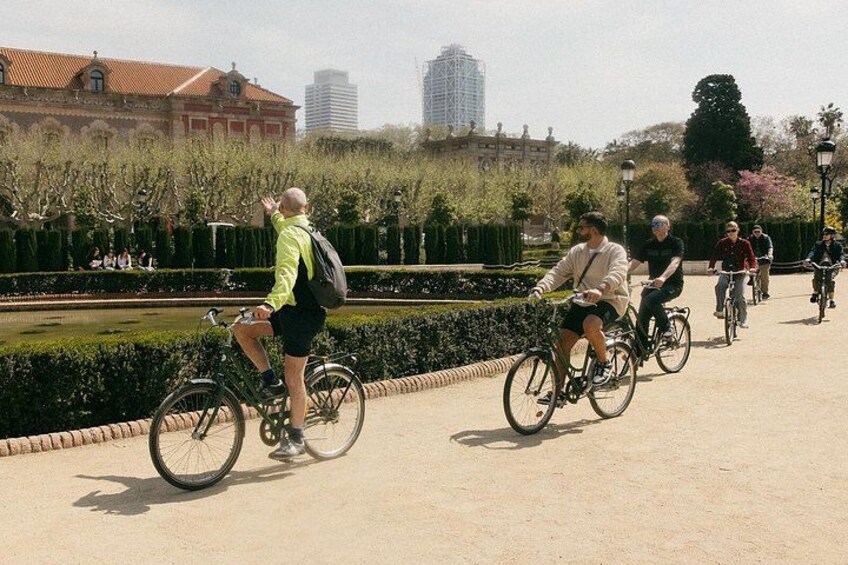 Barcelona 3-hour Bike or E-Bike Tour: Highlights and Hidden Gems 2