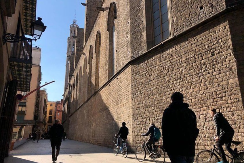 Barcelona 3-hour Bike or E-Bike Tour: Highlights and Hidden Gems 2