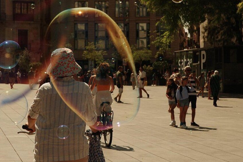 Barcelona 3-hour Bike or E-Bike Tour: Highlights and Hidden Gems 3