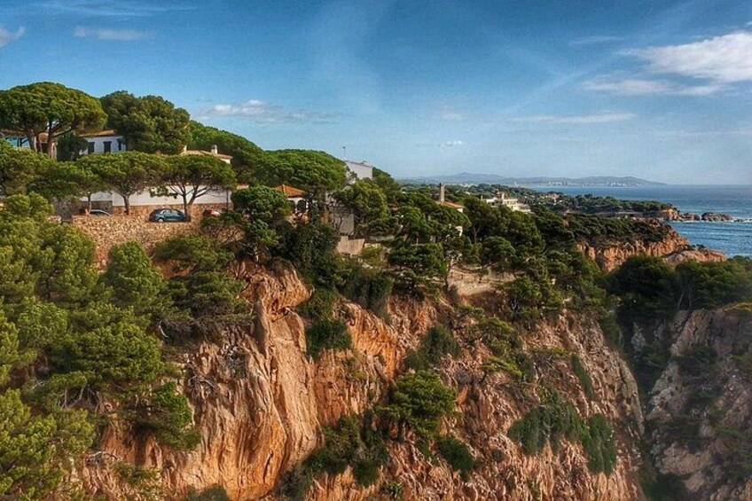 The majestic walk along the Costa Brava coastline to the beach in Sant Pol. 5