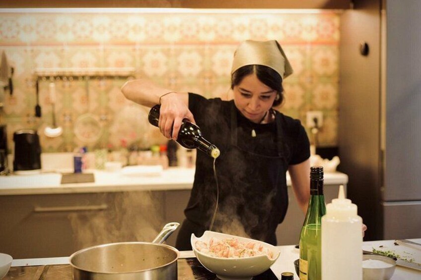 Barcelona Tapas Walking Tour: Food, Wine & History 3