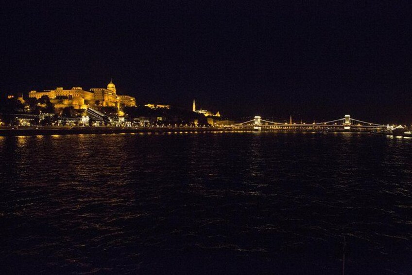 Budapest Night Walking Tour with Danube River Cruise 4