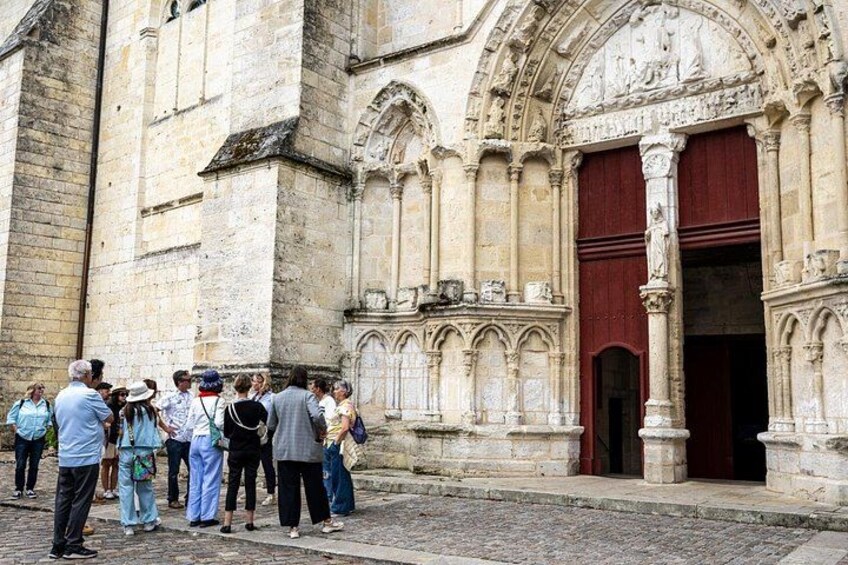 Full-day Saint-Emilion: Village, Undergrounds and Châteaux 2