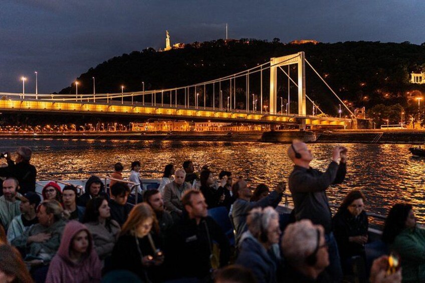 Budapest Danube River Sightseeing Night Cruise with Drink 3