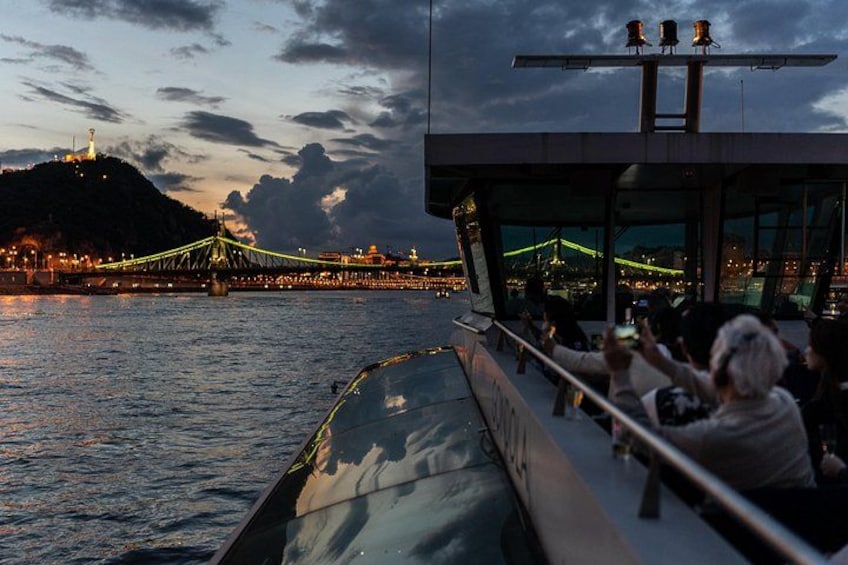 Budapest Danube River Sightseeing Night Cruise with Drink 3