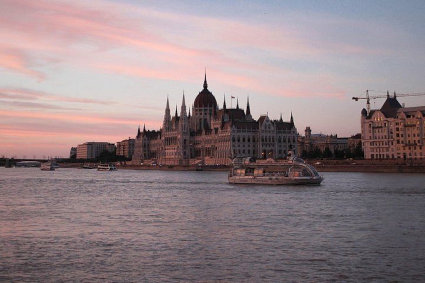 Budapest Danube River Sightseeing Night Cruise with Drink 2