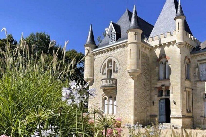 Saint-Emilion Small-Group Electric Bike Wine Tour Tastings & Lunch from Bordeaux 2