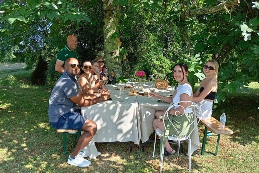 Bordeaux Full day Medoc and St Emilion 3 chateaux with Lunch 2