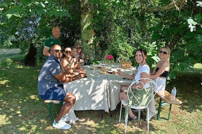 Bordeaux Full day Medoc and St Emilion 3 chateaux with Lunch 2