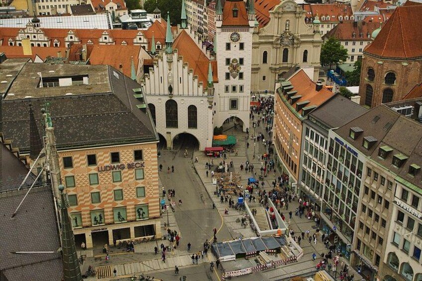 Munich Essentials - English Garden, Marienplatz & Royal Residenz 2