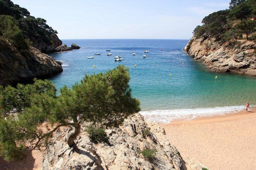 Costa Brava Small Group with Hotel Pick up and Boat Ride 3