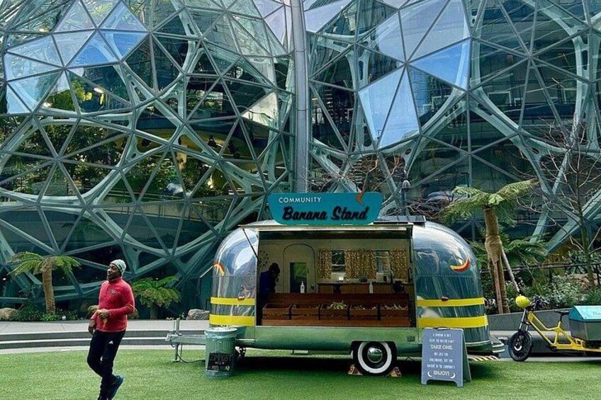 Free bananas at Amazon Spheres 2