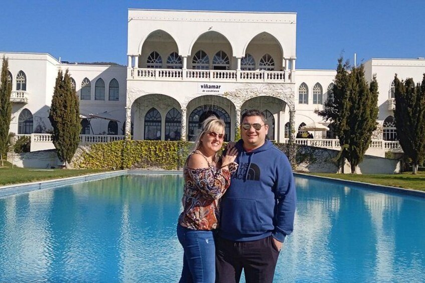 In front of the Viña Mar Vineyard 2