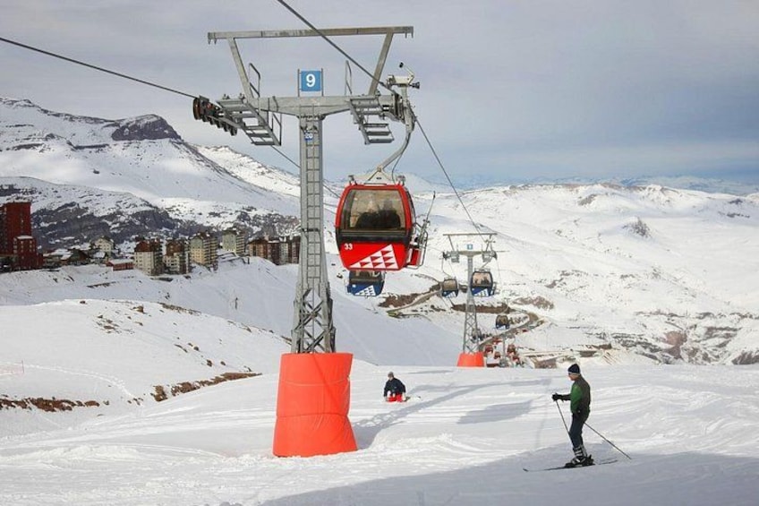 Santiago: Full day panoramic tour to ski resort Valle Nevado 2