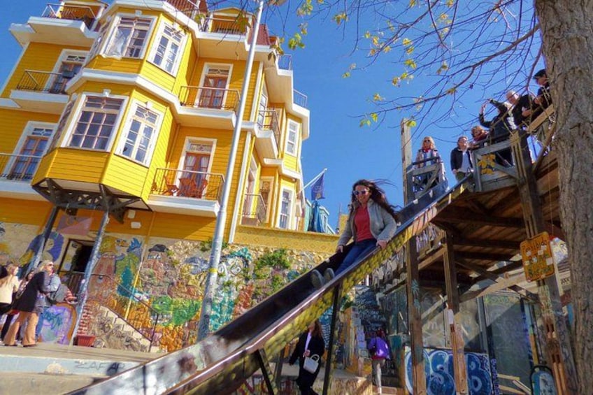 Tour to Valparaíso, Viña del Mar, Pablo Neruda Museum and Vineyard 2