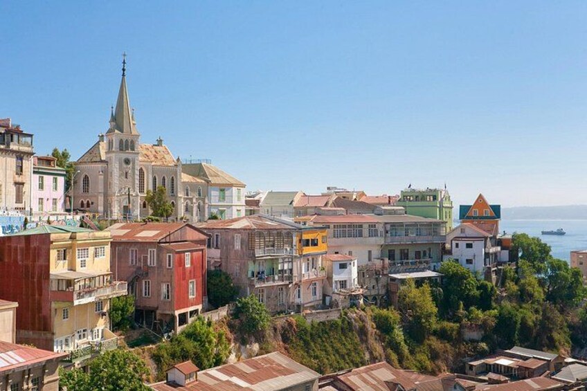 Tour to Valparaíso, Viña del Mar, Pablo Neruda Museum and Vineyard 4
