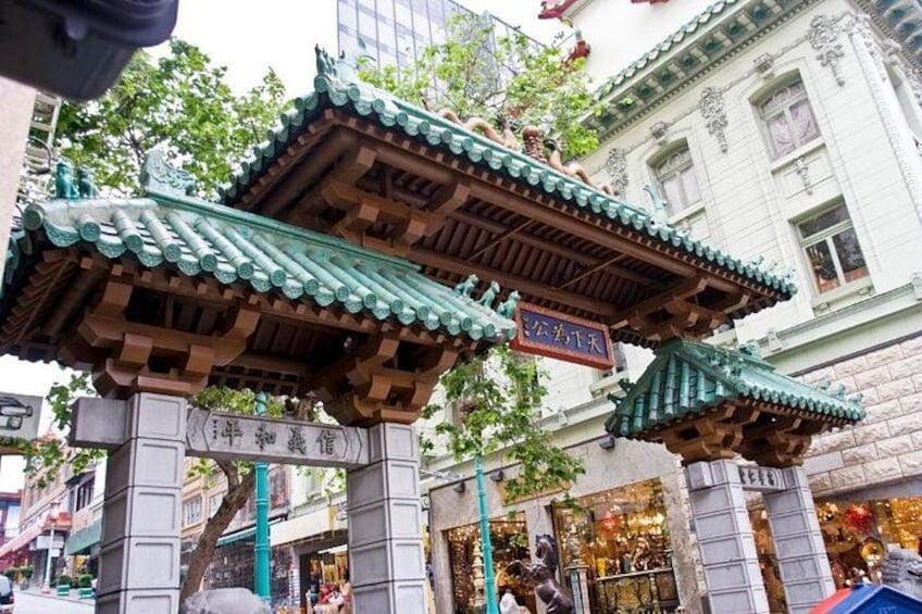 Chinatown and North Beach Night Walking Tour 5