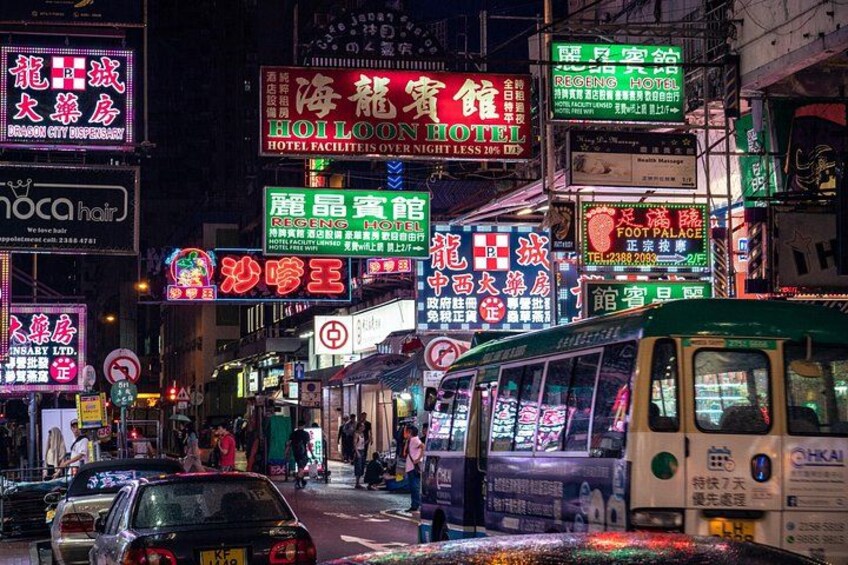 Hong Kong Private Walking Tour with a Local 5