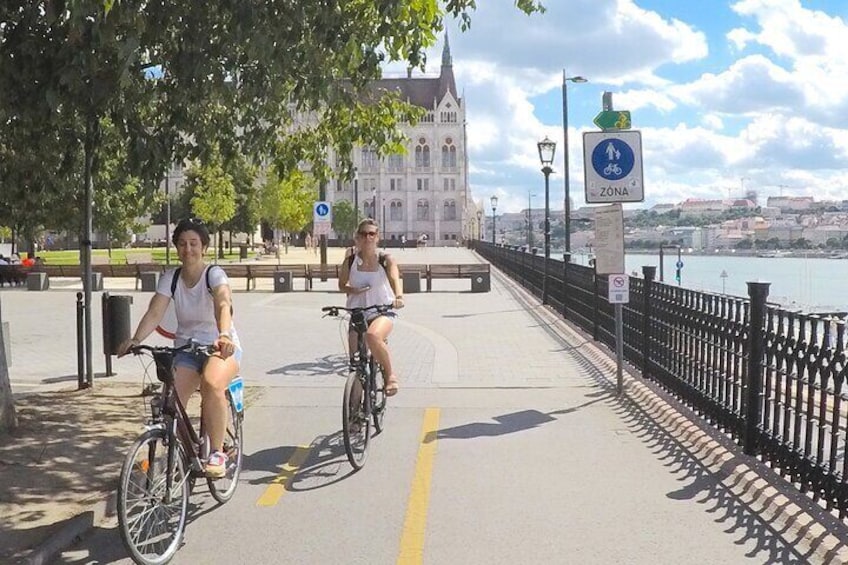Budapest to Szentendre bike & boat tour 5