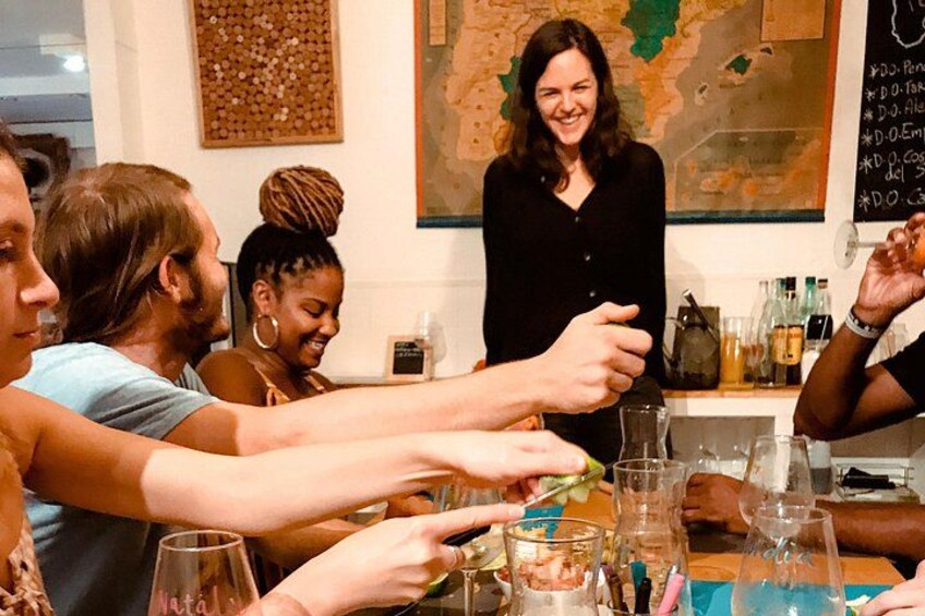 Sangria Cultural Workshop with Tapas 1