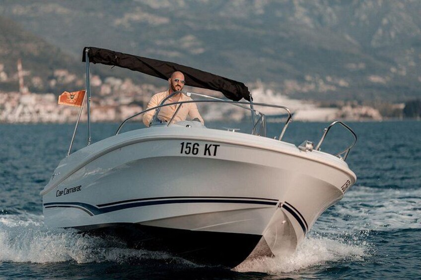 Personalized private speed boat tour 5