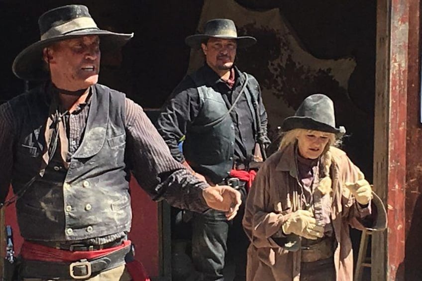 Gunfight Show Old Tombstone 3
