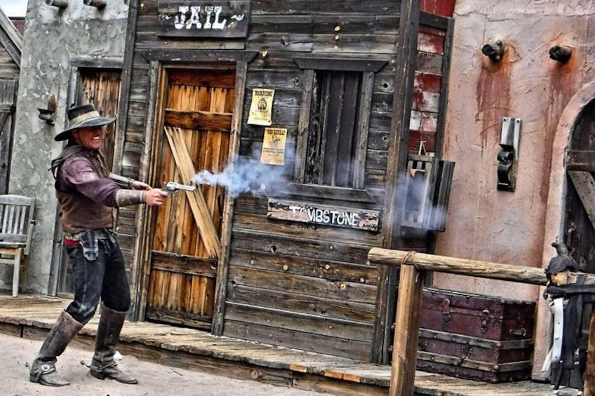 Gunfight Show Old Tombstone 5