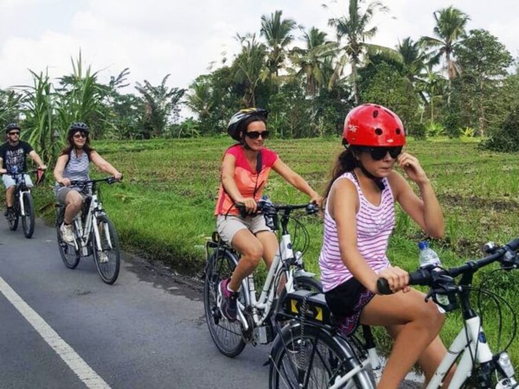 Healthy Cycling with Bali Tour Electric Bike 2