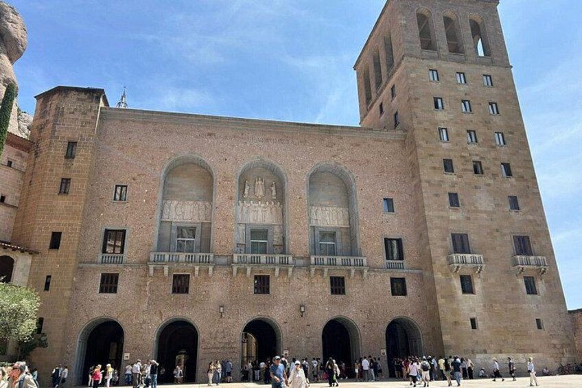 Barcelona to Montserrat Monastery: Tour, Transfers & Basilica 2