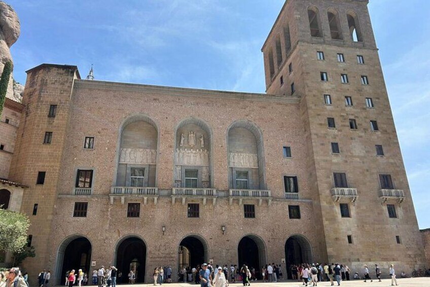 Barcelona to Montserrat Monastery: Tour, Transfers & Basilica 2